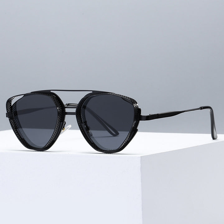 Ladies extravagant sunglasses in modern polygon design Bowlift