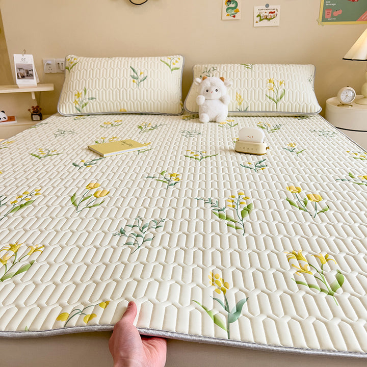 Playful Rabbit-Themed Quilted Bedspread Set