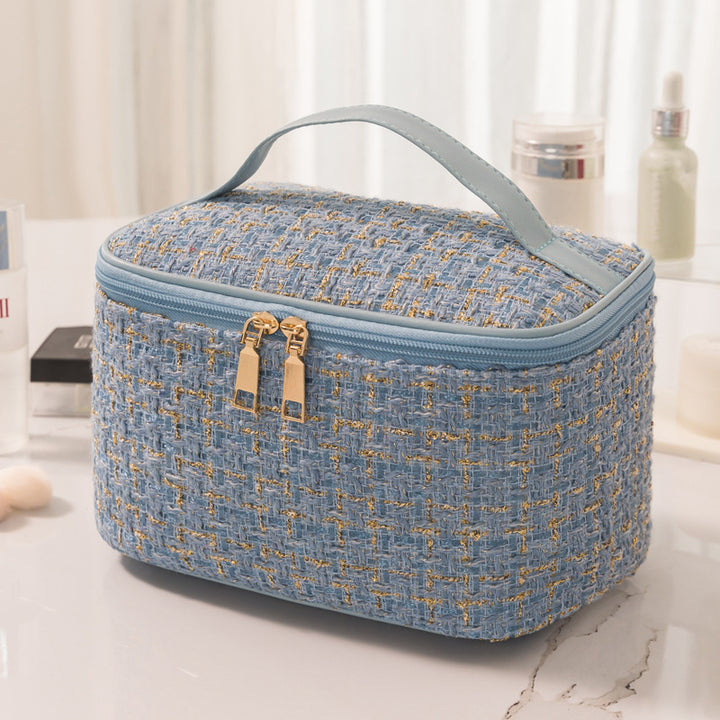 Stylish Quilted Cosmetic Case Bowlift