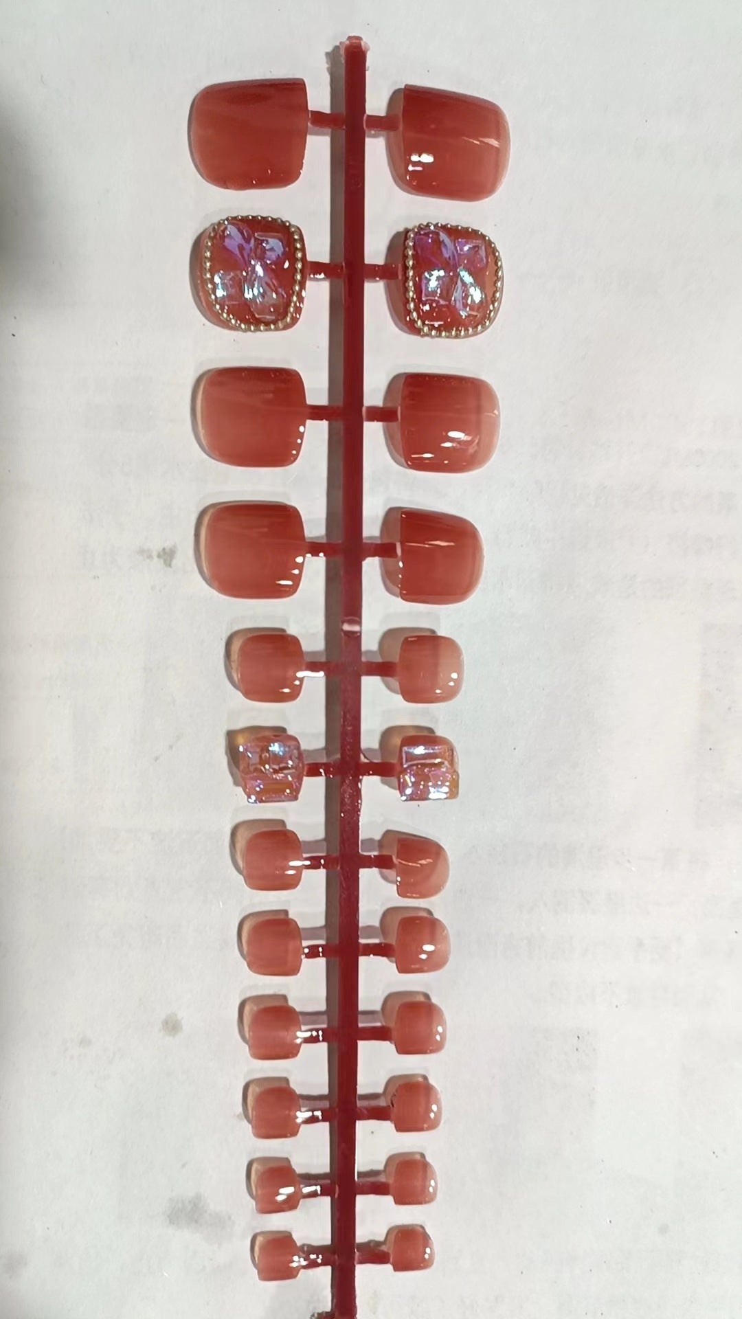 Decorative Diamond-Accent Press-On Nail Set Bowlift