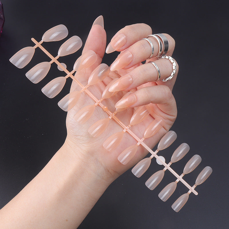 Stiletto Press-On Nails with Glossy Finish Bowlift