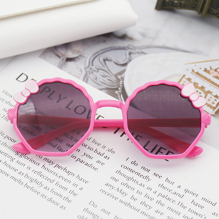 Women's playful sunglasses in creative design Bowlift