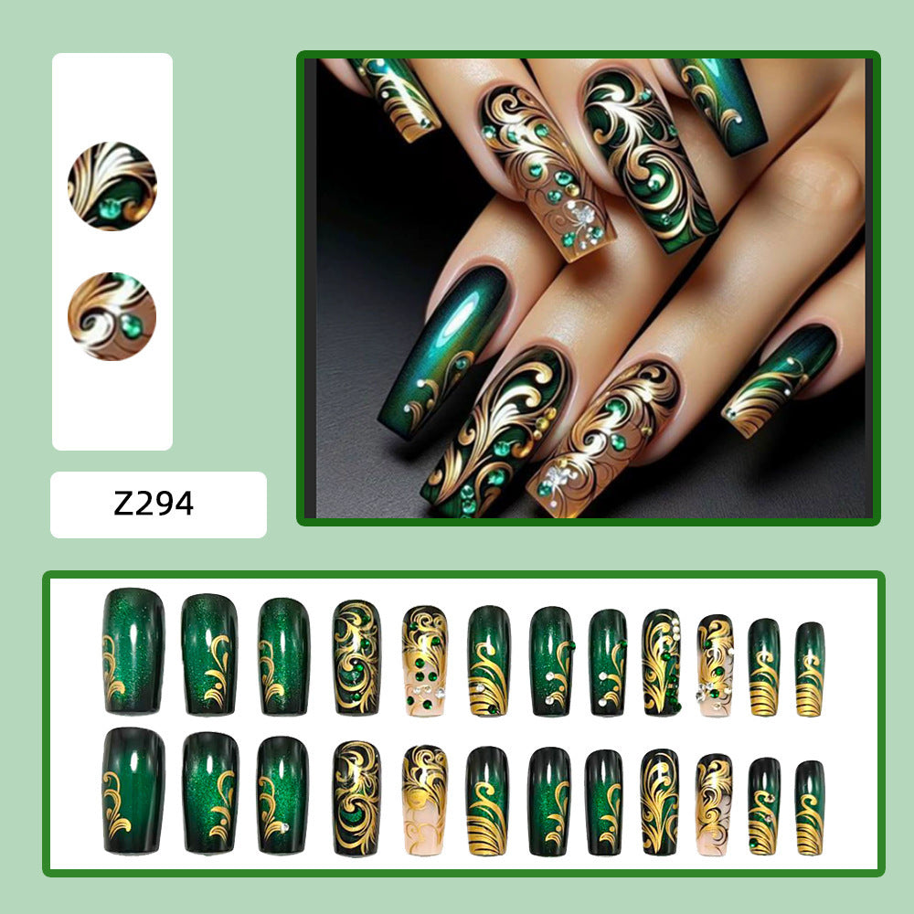 Artificial nails with elegant gold and green tones Bowlift