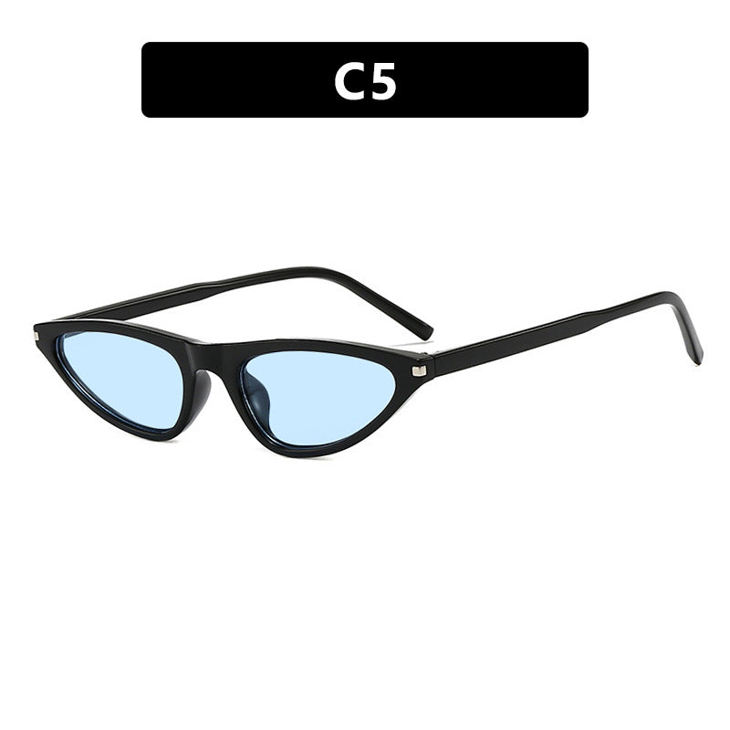 Ladies Cat-Eye Sunglasses with elegant plastic frame and UV protection Bowlift