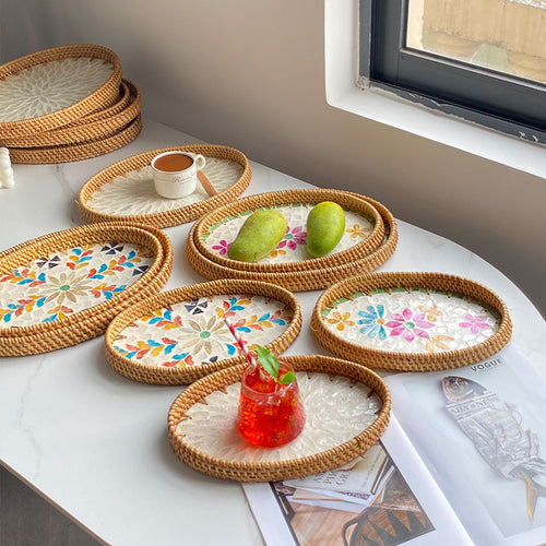 Ladies Elegant Serving Plate Set made of handwoven natural material Bowlift
