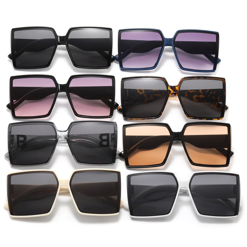 Women's oversized sunglasses with luxurious detail Bowlift