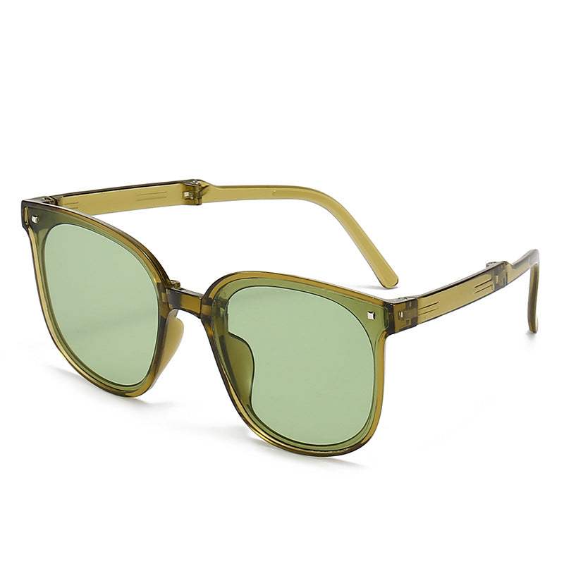 Women's classic sunglasses in stylish design Bowlift