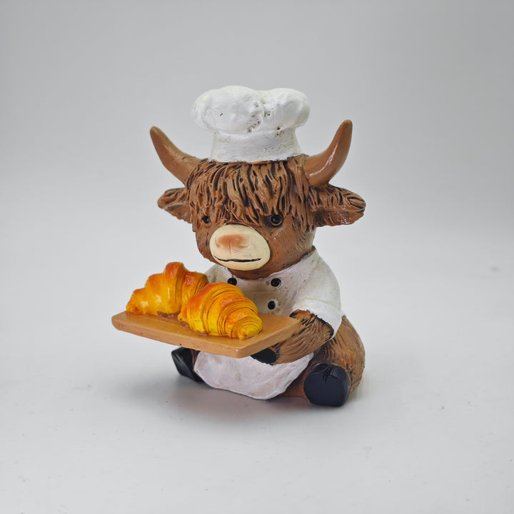 Decorative Highland Cattle Figure in Chef Outfit Bowlift