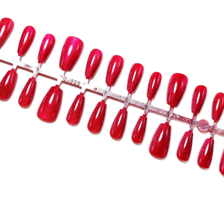 Artificial nails with shimmering effect Bowlift