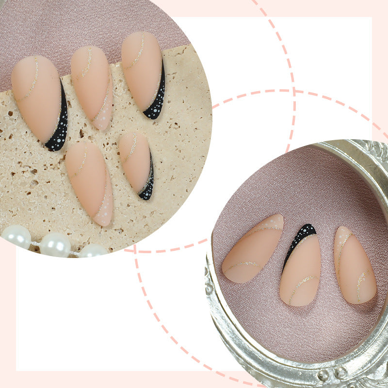 Stylish Stiletto Press-On Nail Art Set with Gold Accents Bowlift