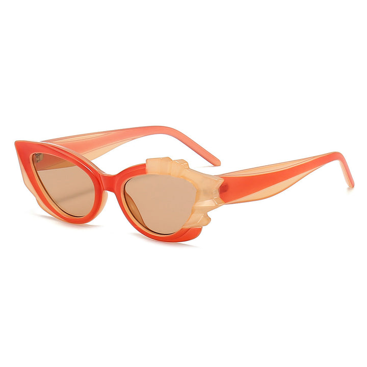 Ladies Cat-Eye Sunglasses with Eye-Catching Flower Frame Bowlift
