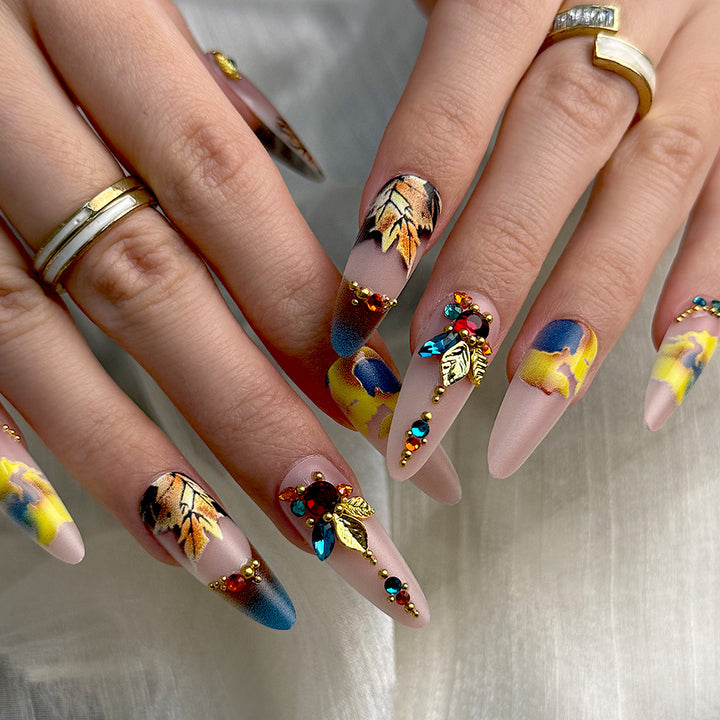 Artificial nails with luxurious 3D decorations and colorful leaf patterns Bowlift