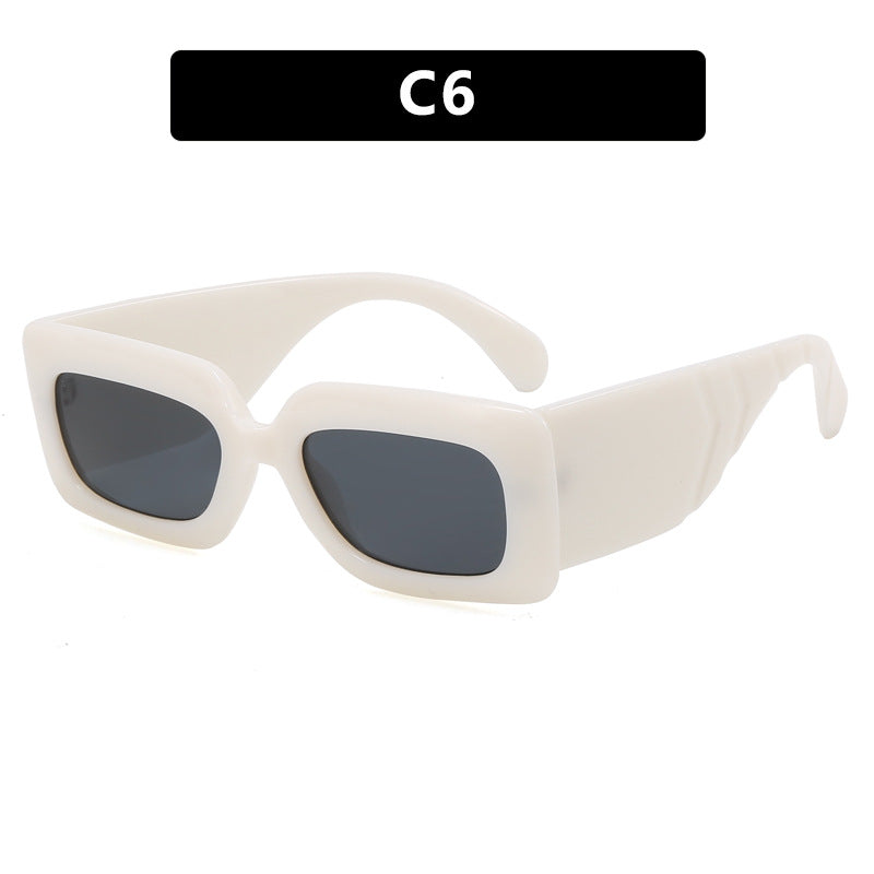 Women extravagant sunglasses with striking snake pattern Bowlift