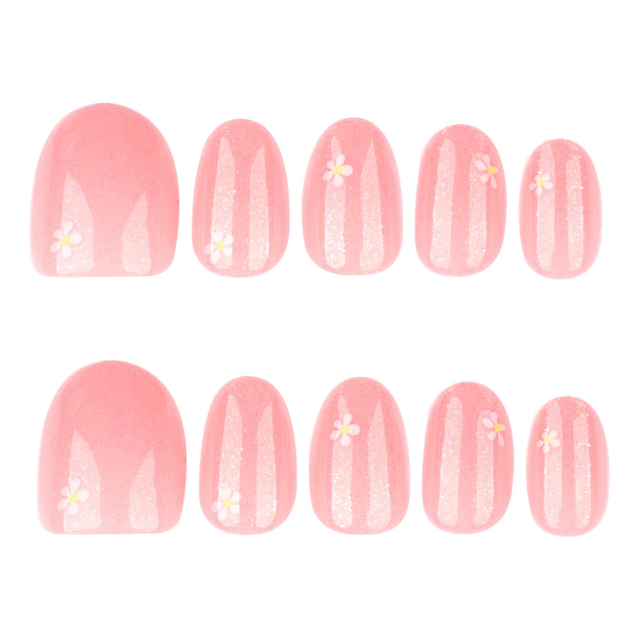Elegant Nail Art with delicate floral motifs Bowlift