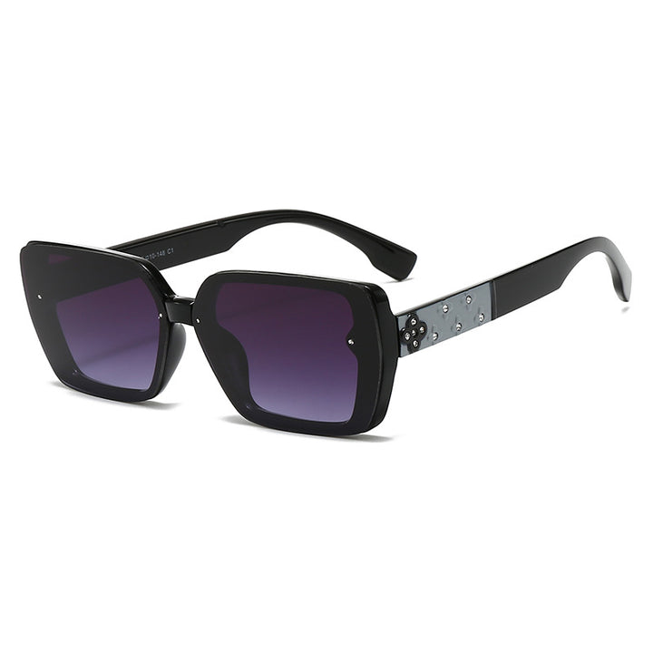 Ladies sunglasses with extravagant jewelry details Bowlift