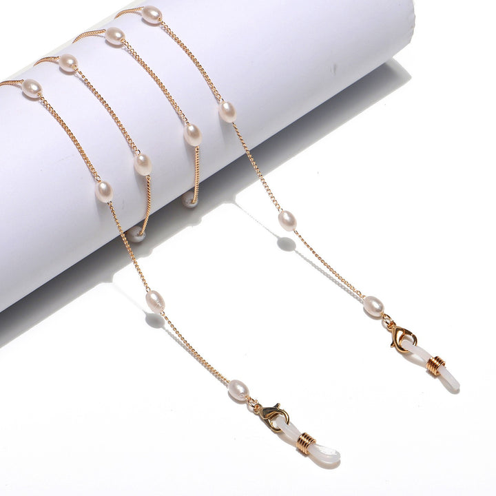 Elegant Heart-Shaped Pearl Chain Eyewear Holder Bowlift