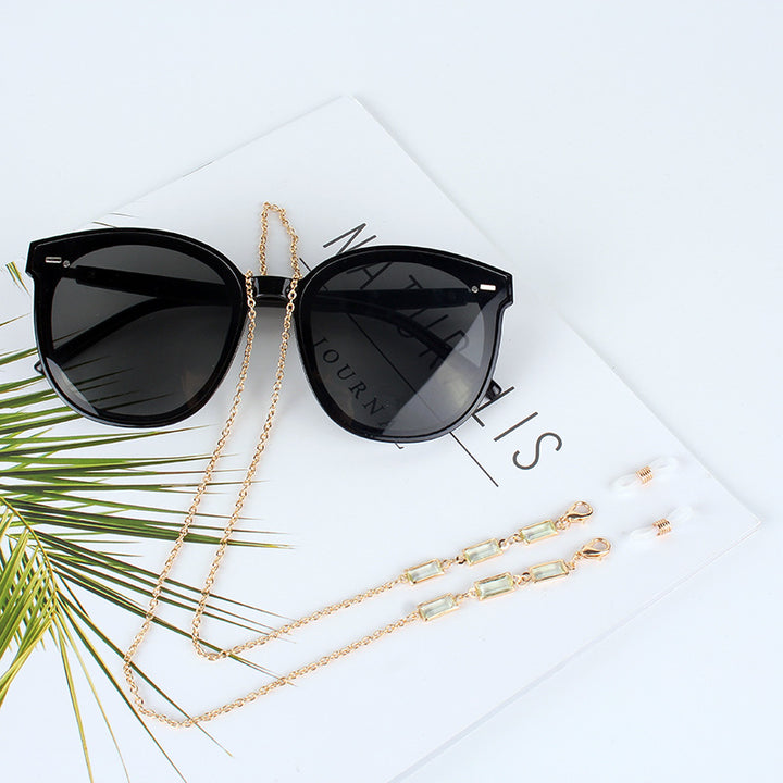 Chic Sunglasses Chain Bowlift