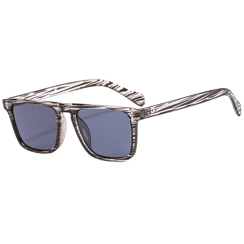 Women's fashionable glasses in elegant cat-eye design Bowlift
