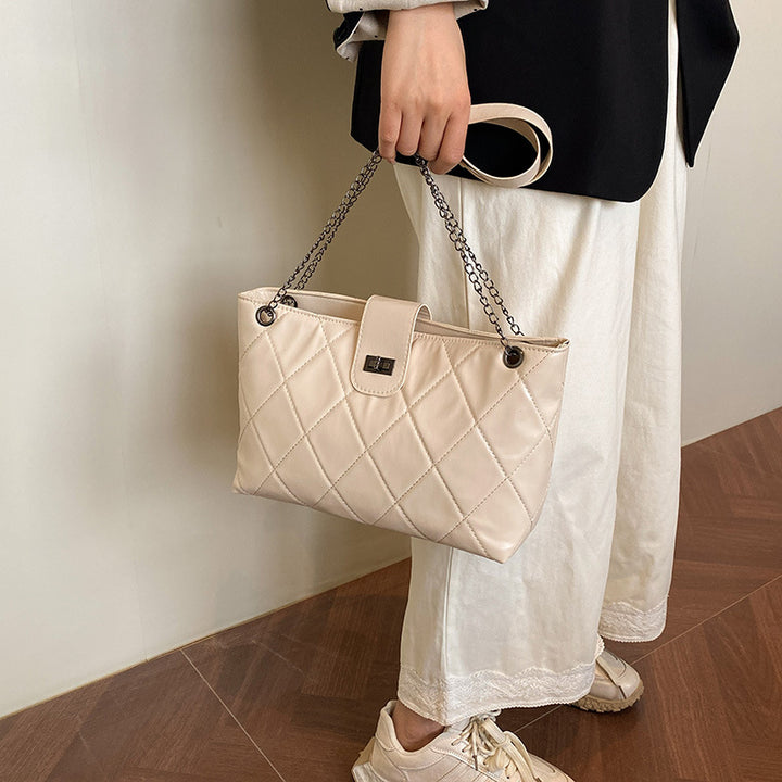 Quilted Elegant Satchel Handbag Bowlift