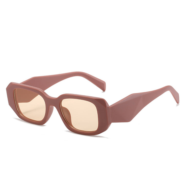 Women extravagant sunglasses in modern tortoise style Bowlift