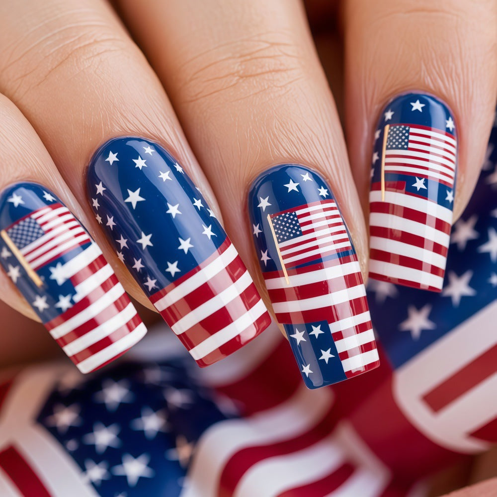 Artificial nails with patriotic flag motif Bowlift