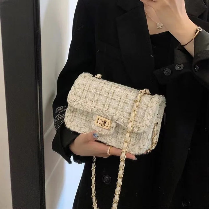 Textured Chain-Detail Crossbody Bag Bowlift