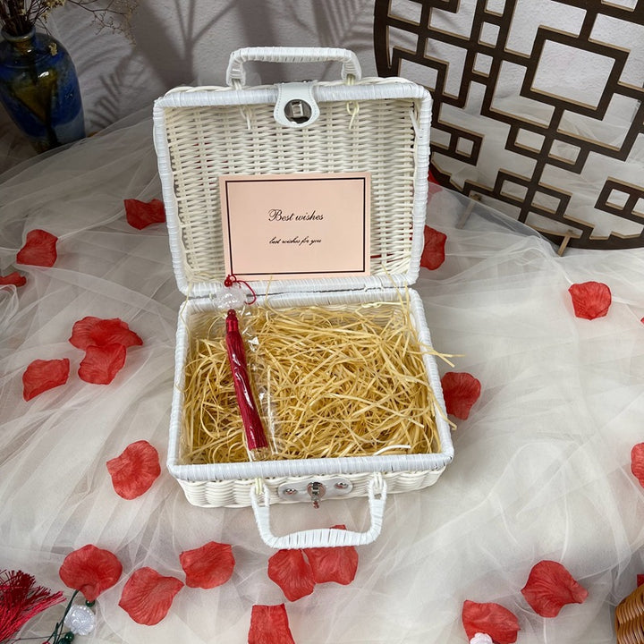 Women stylish and decorative gift basket case Bowlift