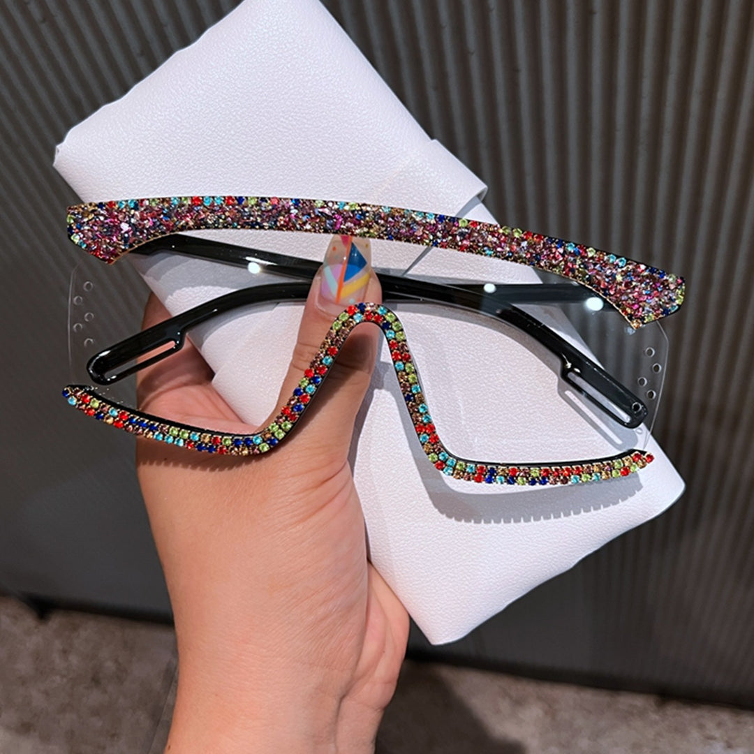 Women's sunglasses with sparkling rhinestone frame and modern design Bowlift