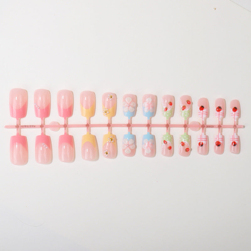 Floral Art Press-On Nail Design Bowlift