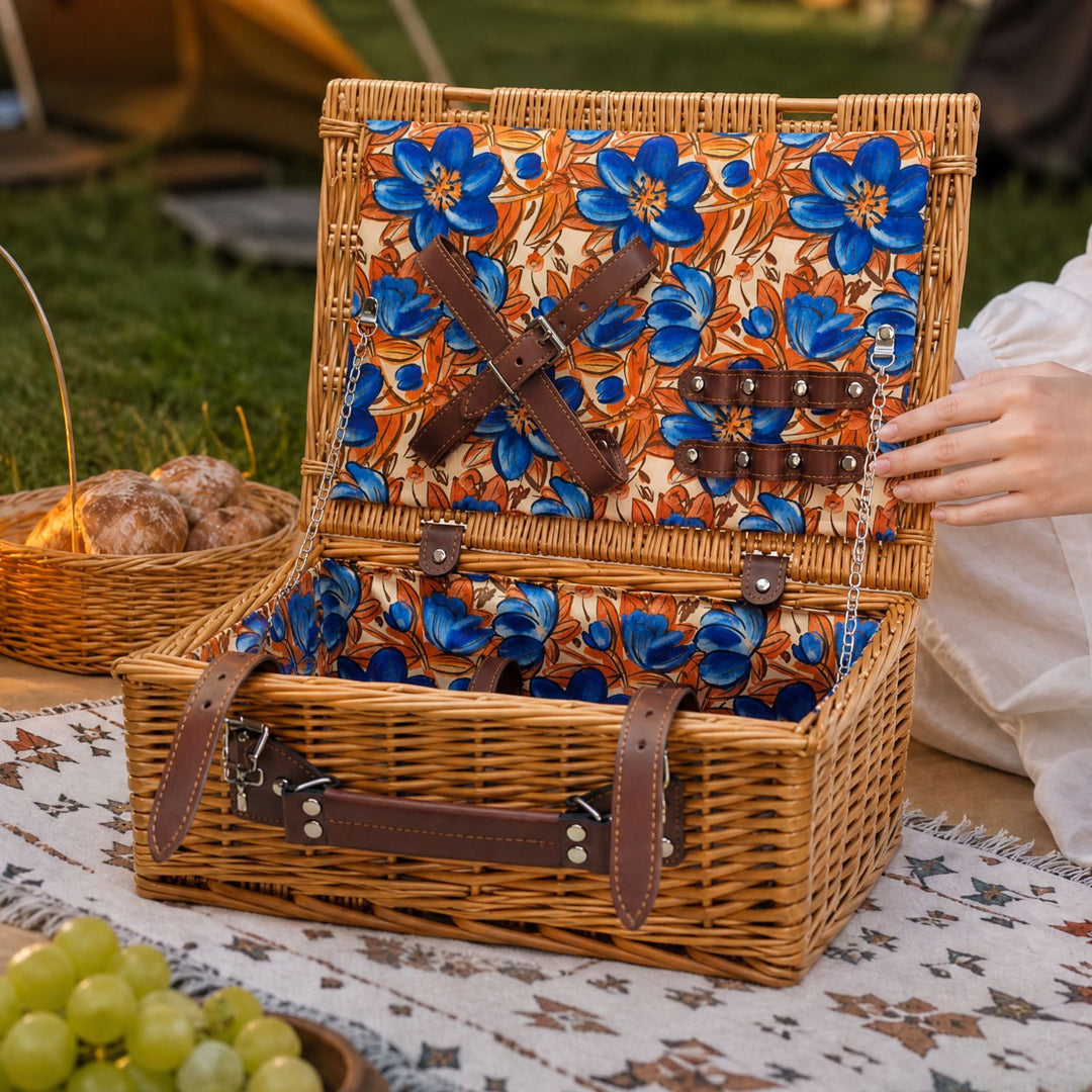 Ladies luxurious picnic basket with integrated crockery set and insulated cooler compartment Bowlift