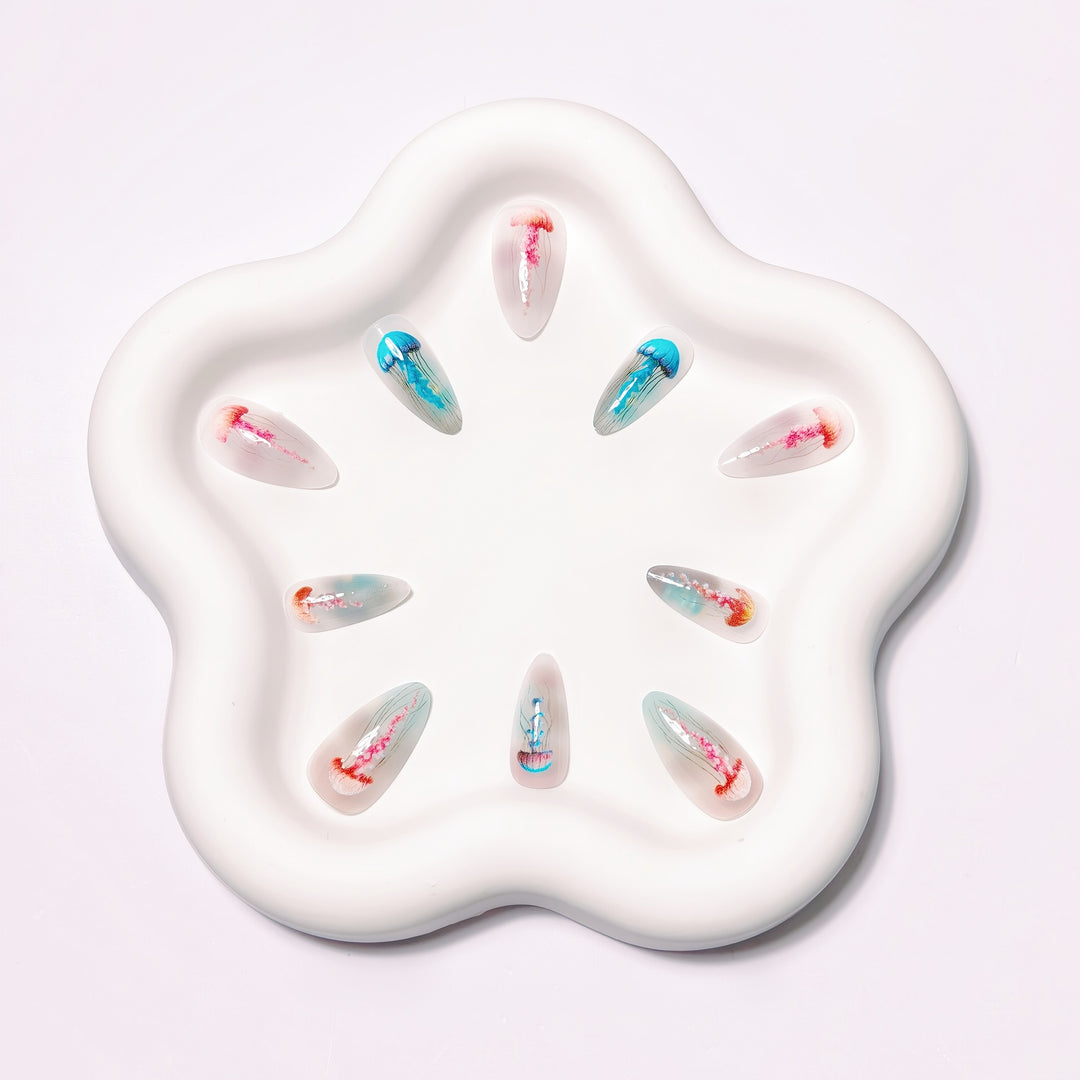Artistic Jellyfish Design Nail Art Bowlift