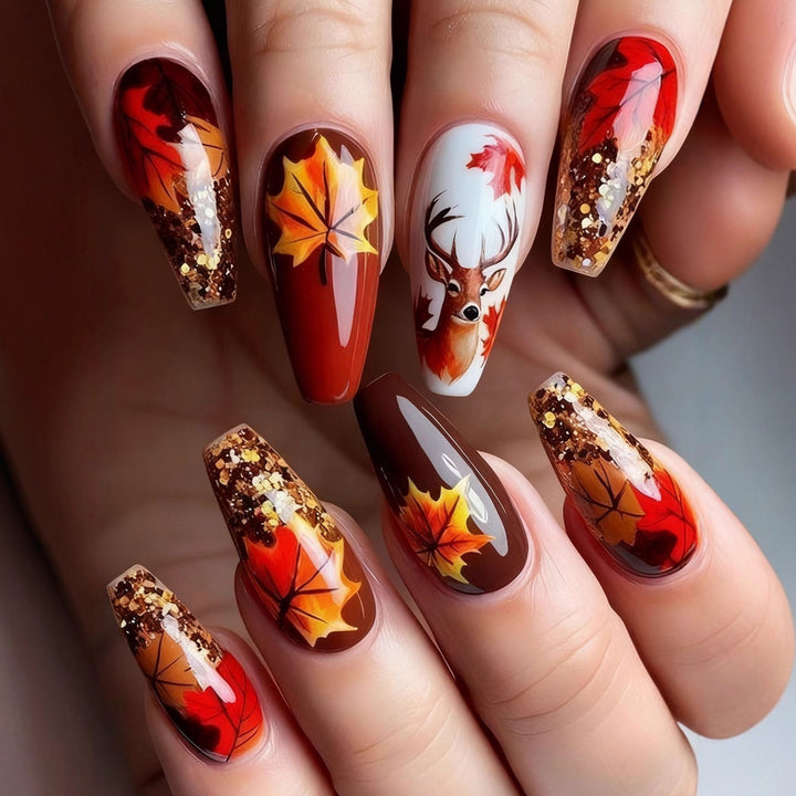 Artificial nail art with autumn leaf design Bowlift