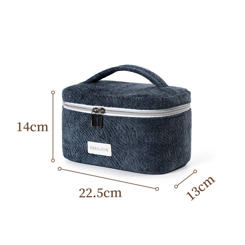 Stylish Makeup Case Bowlift
