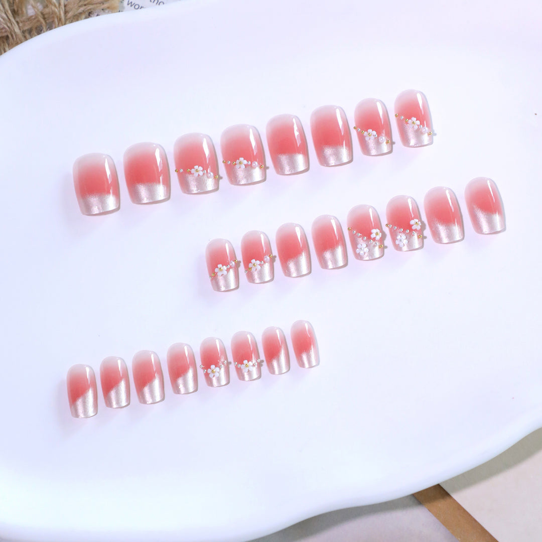 Artful Nail Extensions with delicate flower decorations Bowlift
