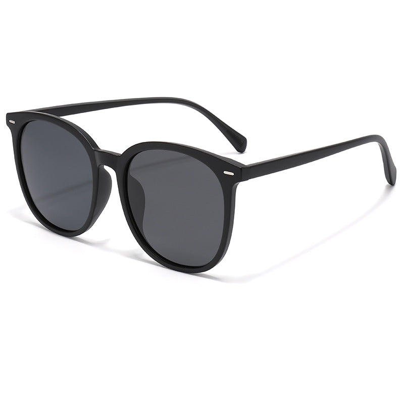 Women's fashionable sunglasses in a unique design with UV protection Bowlift