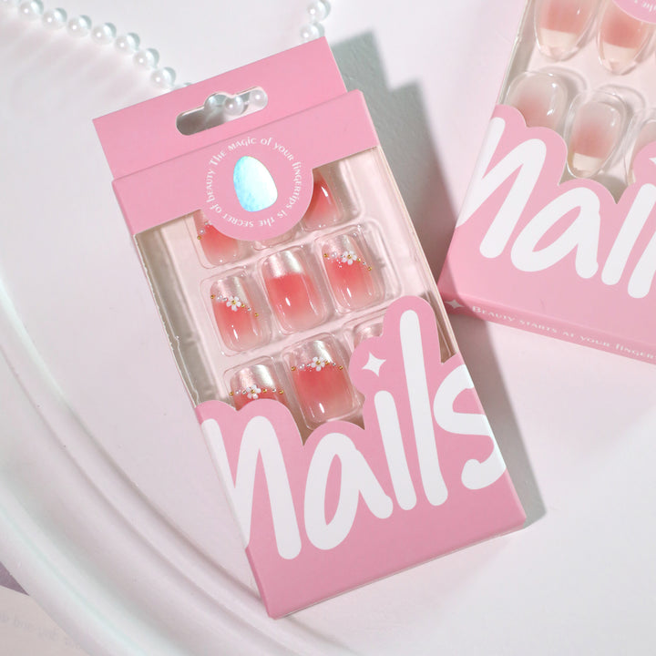 Artful Nail Extensions with delicate flower decorations Bowlift