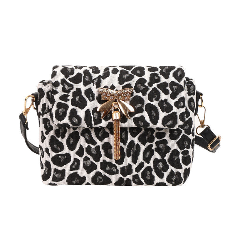 Chic Leopard Print Crossbody Bag Bowlift