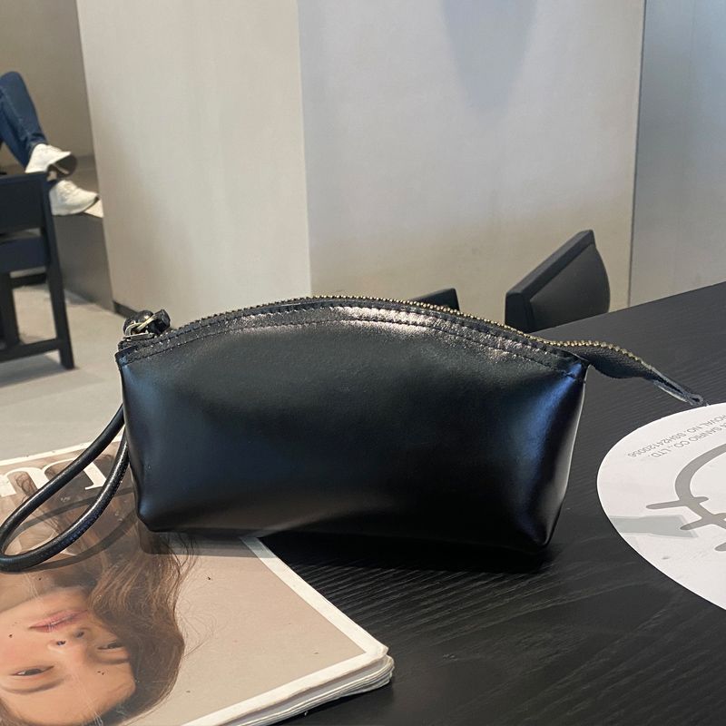 Sleek Faux Leather Zippered Cosmetic Bag Bowlift