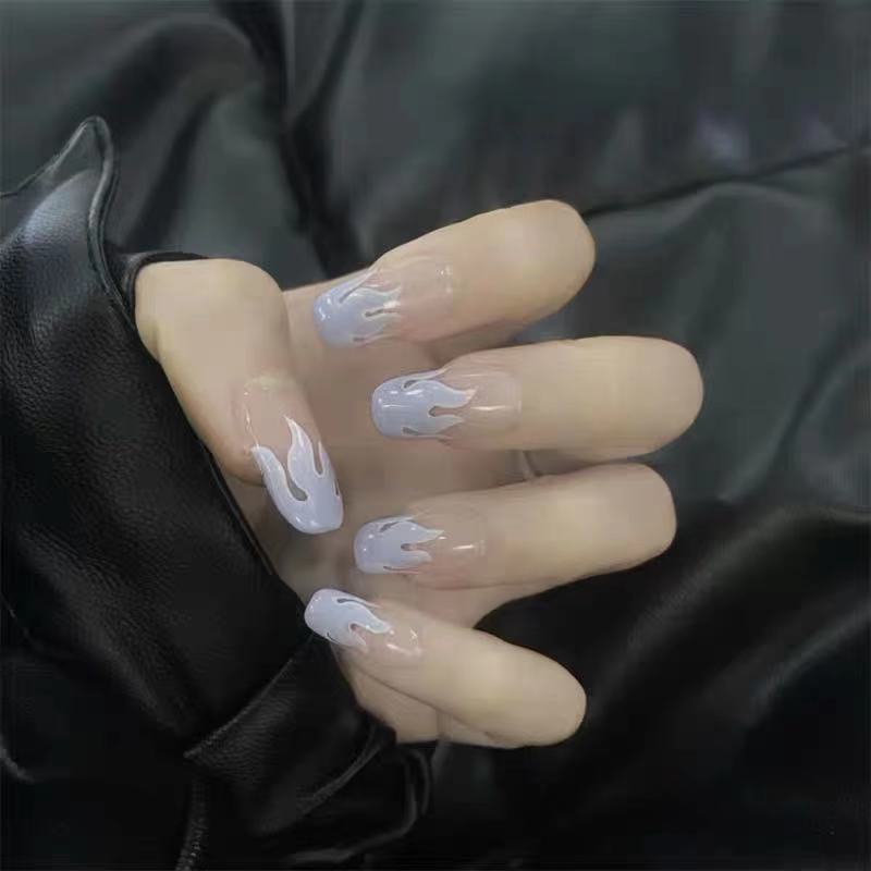 Stylish art nails with floral accents Bowlift
