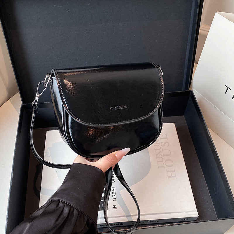 WoMinimalist Faux Leather Crossbody Bag Bowlift