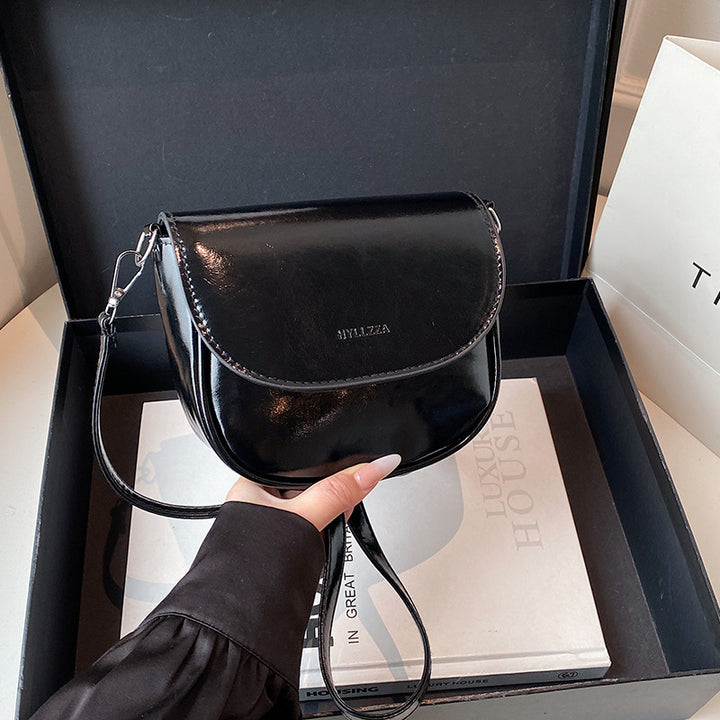WoMinimalist Faux Leather Crossbody Bag Bowlift