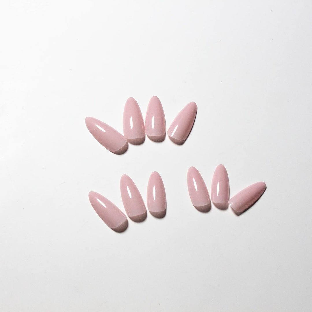Artificial nail set in elegant stiletto shape Bowlift