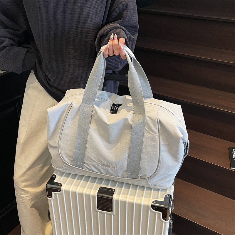 Versatile Outdoor Adventure Duffle Bag Bowlift