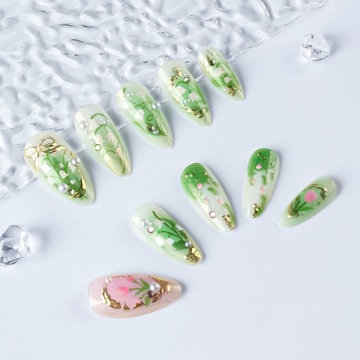Elegant Floral Stiletto Press-On Nails Bowlift