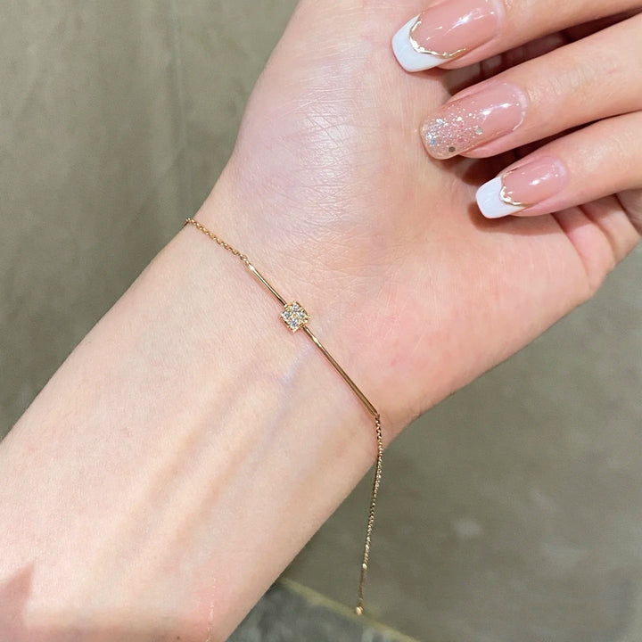 Delicate Bar Chain Bracelet Bowlift