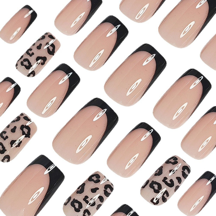 Elegant Stiletto Press-On Nail Set Bowlift