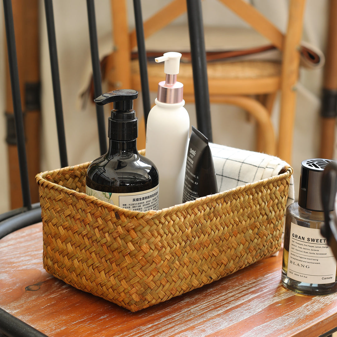 Unisex storage basket made of natural woven Bowlift
