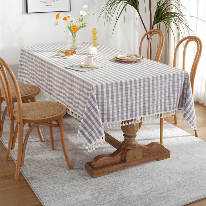 Checkered Tablecloth with Decorative Tassels