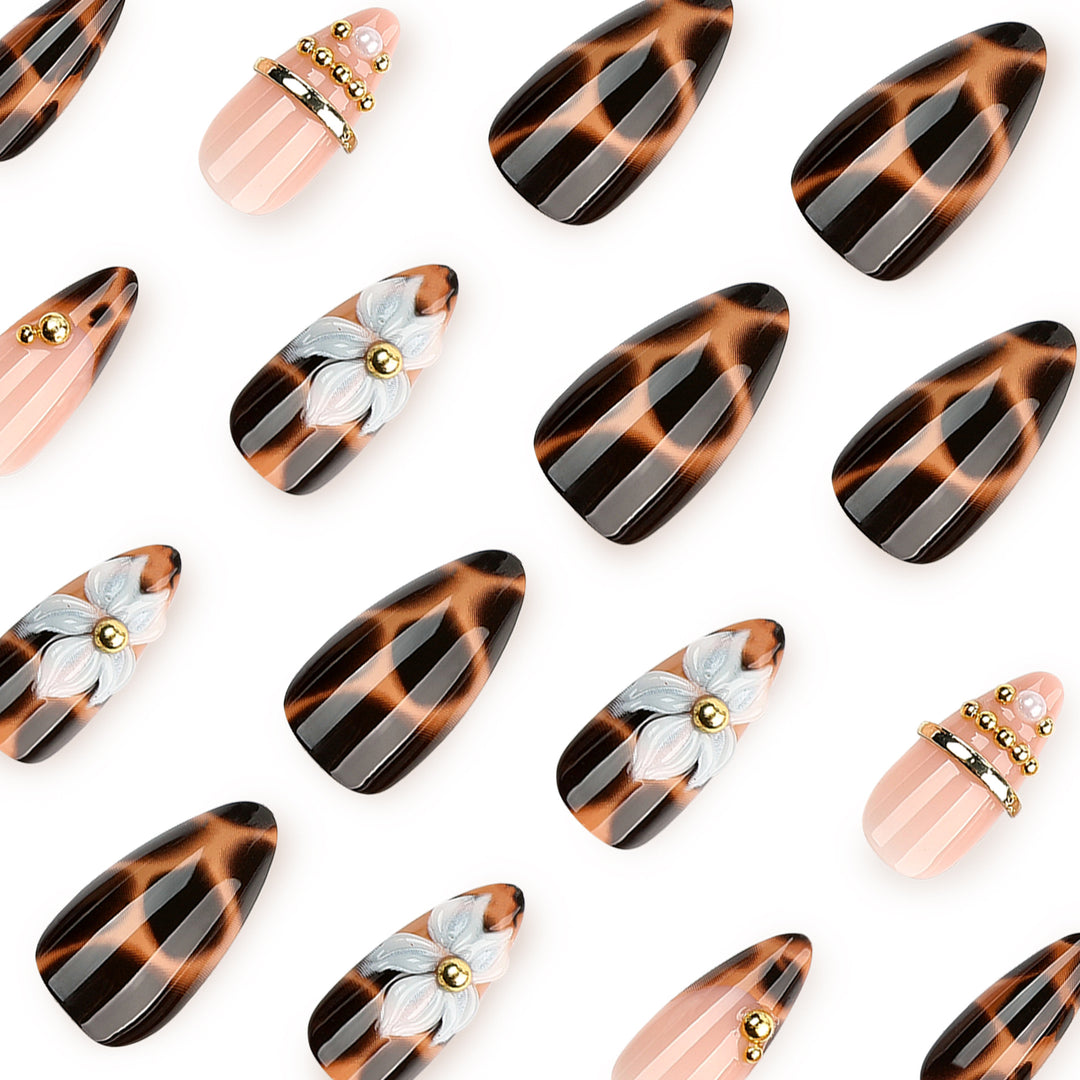 Artful stiletto nails with flower and leopard design Bowlift