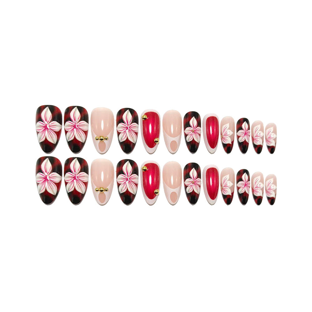 Nail set with elegant floral accents and high gloss finish Bowlift